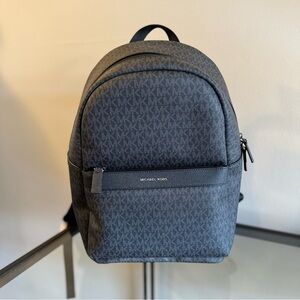 NWT - MICHAEL KORS GREYSON LARGE BACKPACK
